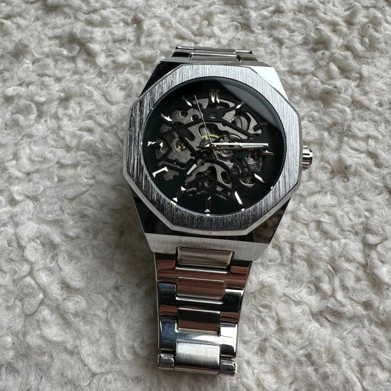 Stylish classic wristwatch for men